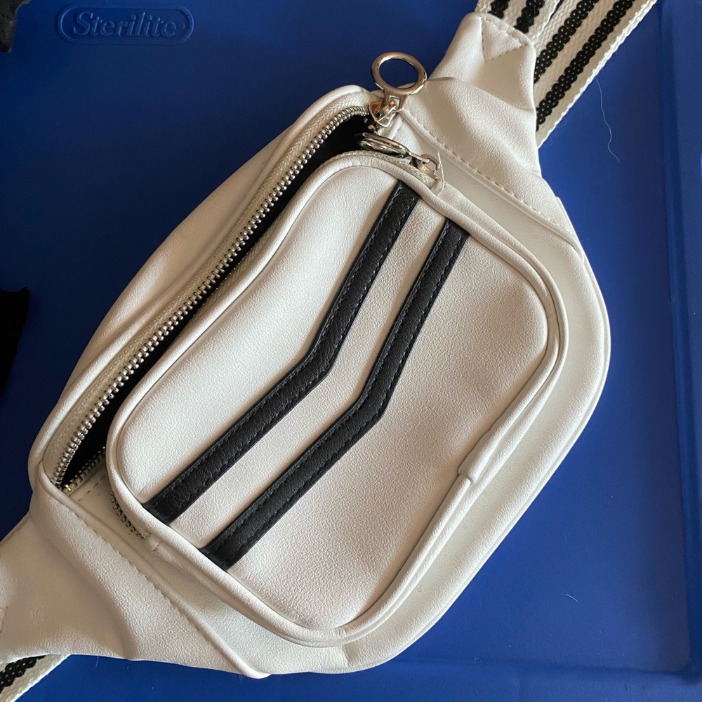 Wild Fable White Fanny Pack